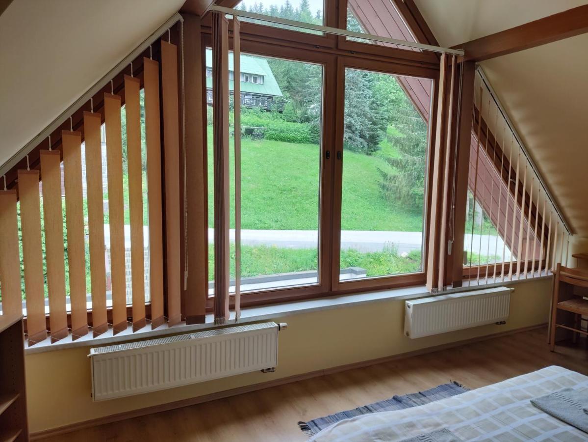 Třílůžkový pokoj Pension Kubů Špindlerŭv Mlýn Exteriér fotografie